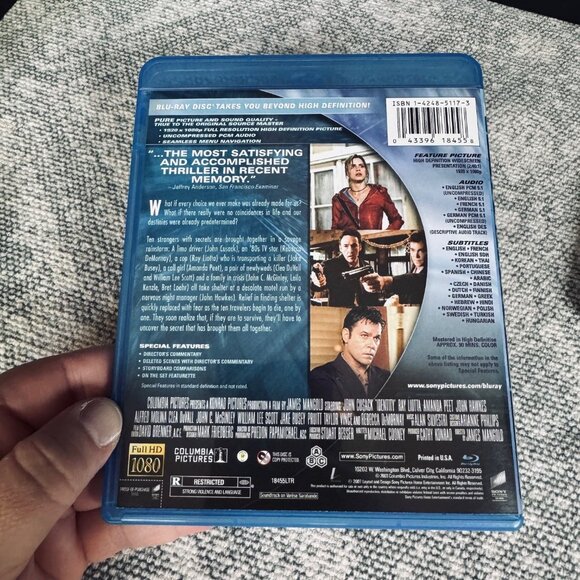 Identity (Blu-ray, 2003) - Picture 2 of 3